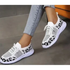 Jojofab Women Fashion Plus Size Spotted Mesh Breathable Round Toe Sneakers